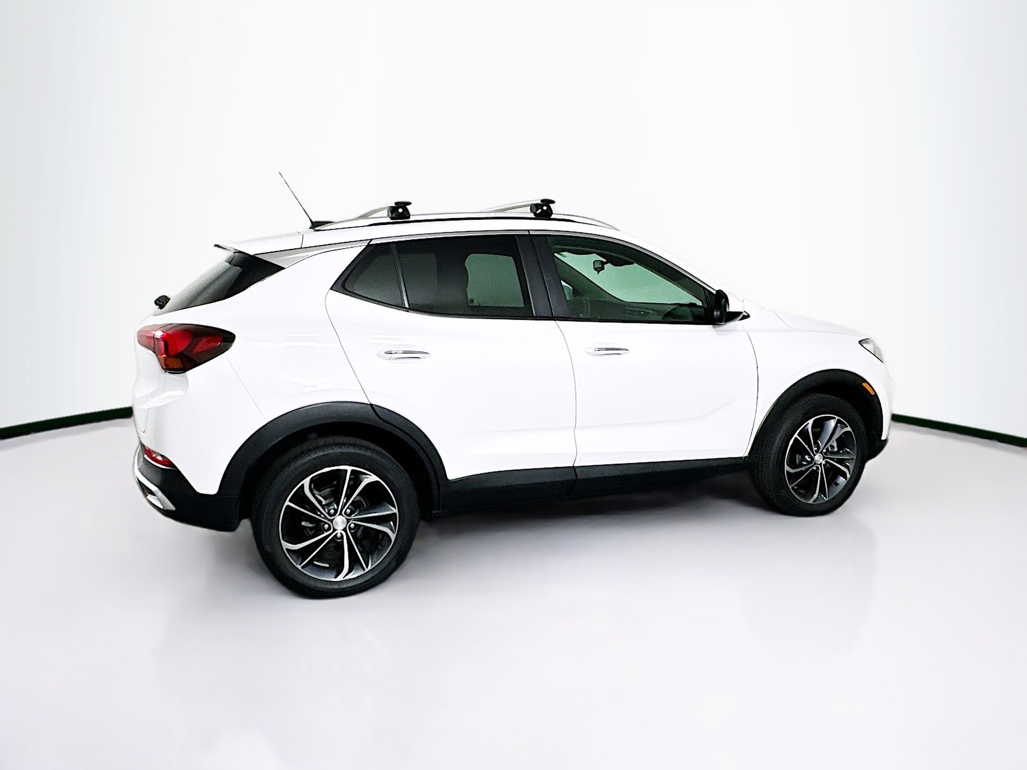 Used 2022 Buick Encore GX Select image 10