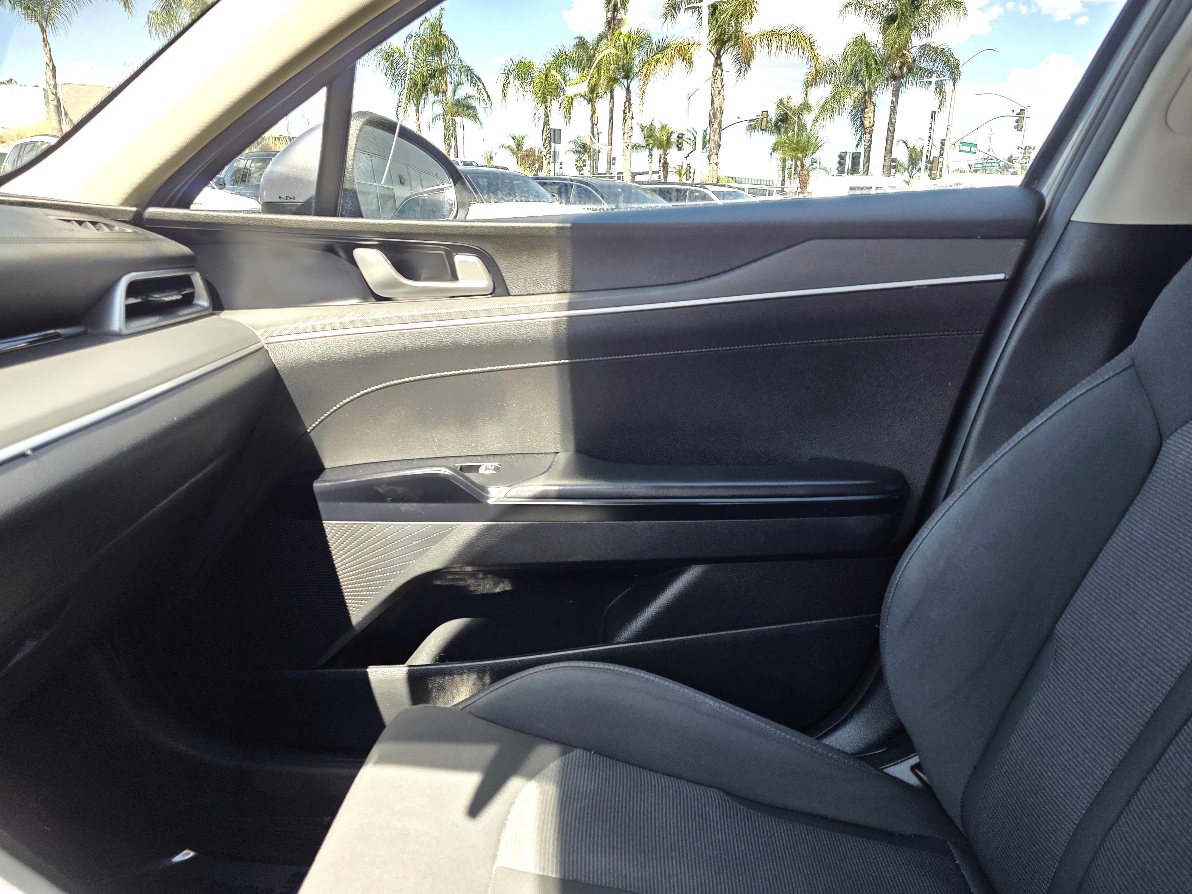 Used 2022 Kia K5 LXS FWD image 18