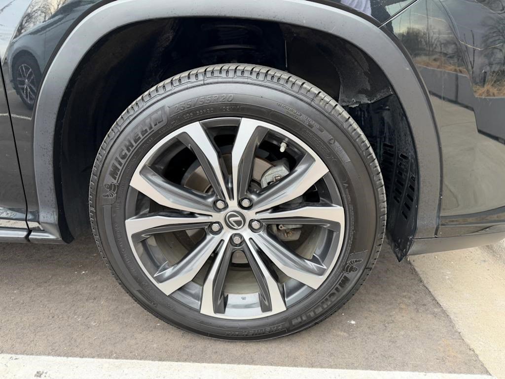 Used 2018 Lexus RX 350L w/ Premium Package image 5