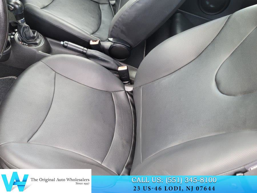 Used 2011 MINI Cooper Convertible image 19