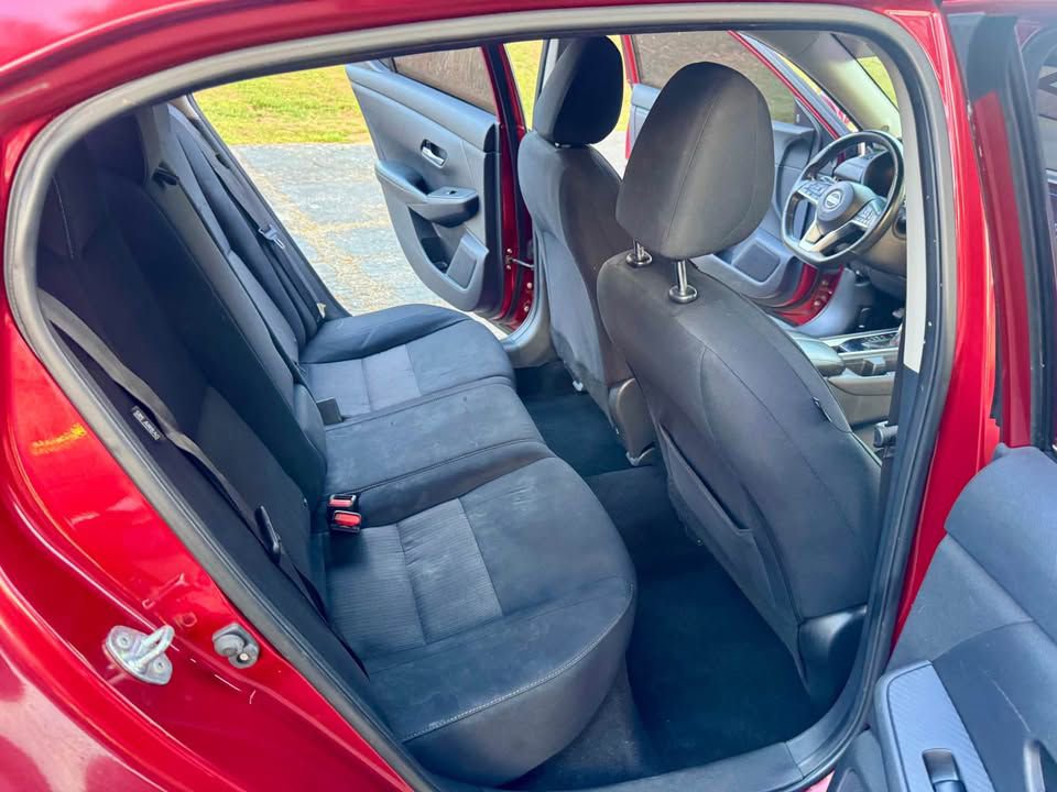 Used 2021 Nissan Sentra SV image 6