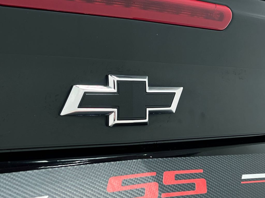 Used 2018 Chevrolet Camaro SS w/ Redline Edition RWD image 41