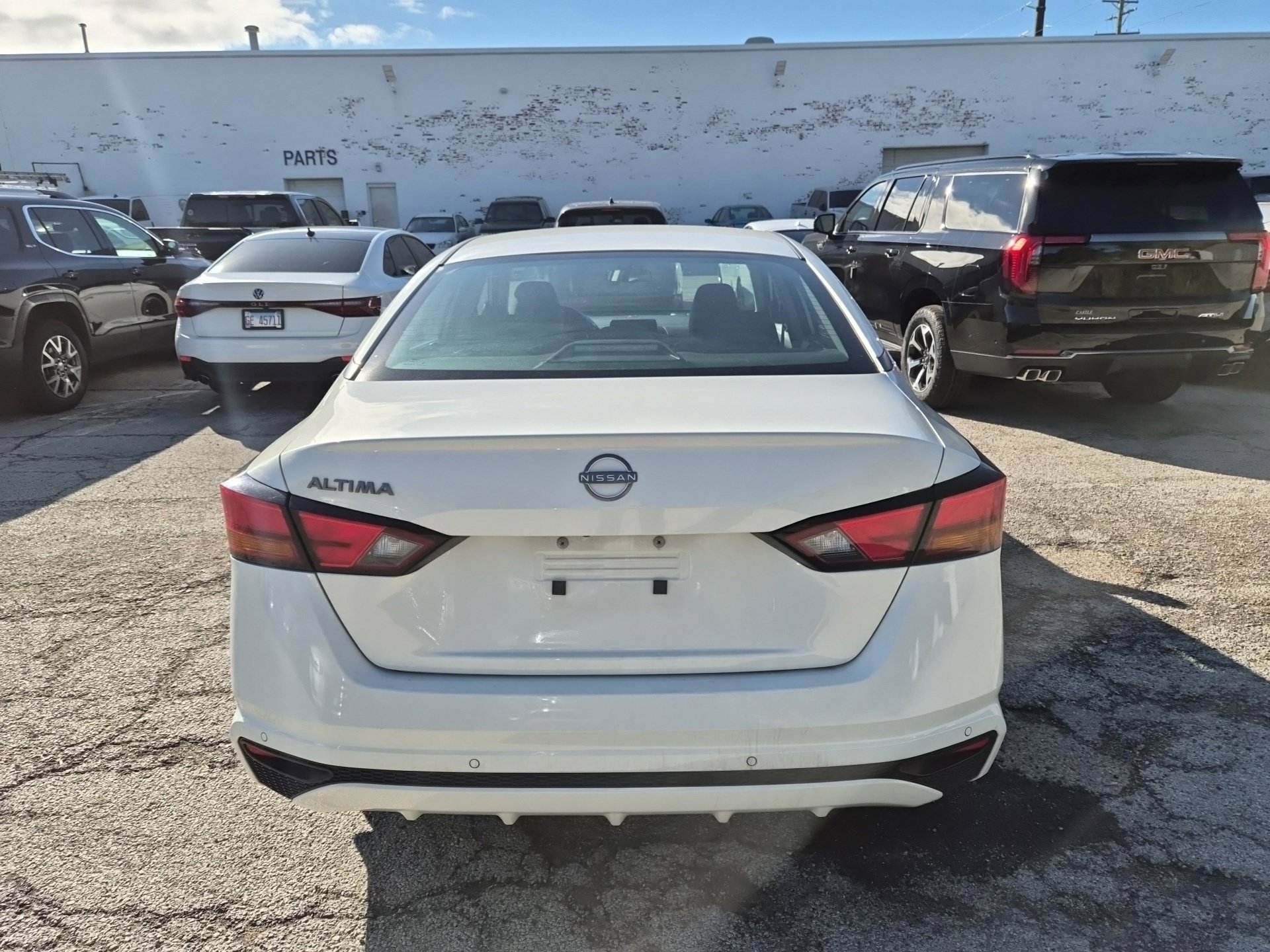 Used 2024 Nissan Altima 2.5 S FWD image 11