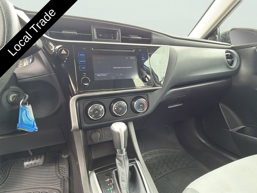 Used 2018 Toyota Corolla L image 35