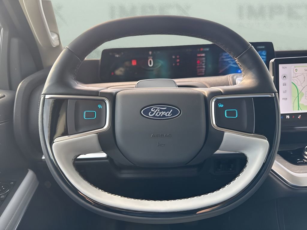 Used 2025 Ford Expedition Platinum w/ Driver's Package image 14