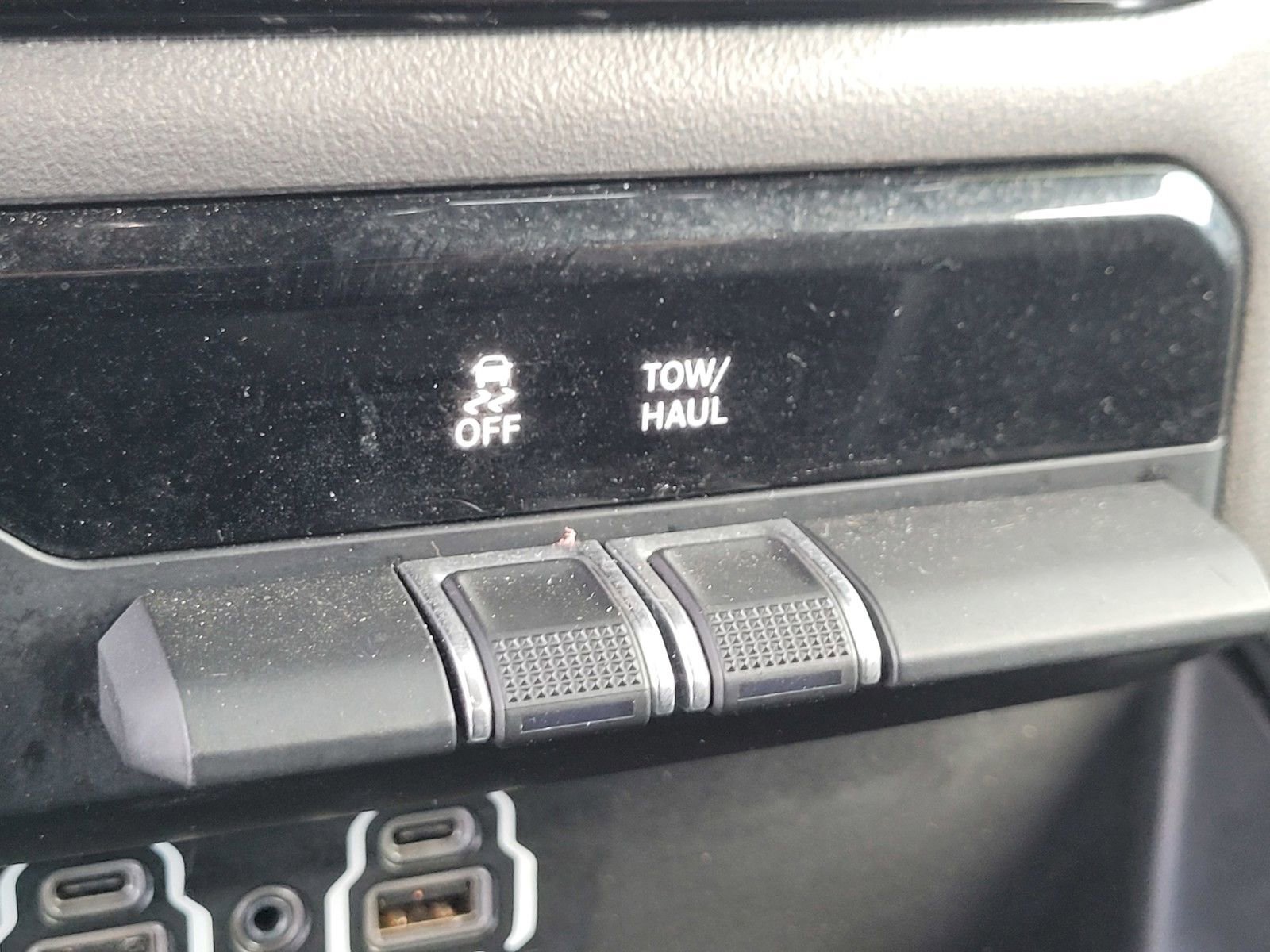 Used 2024 RAM 1500 Laramie image 22