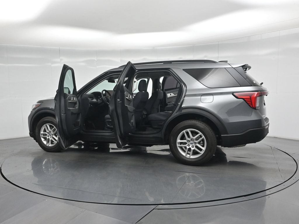 Certified 2025 Ford Explorer Active AWD/4WD image 34