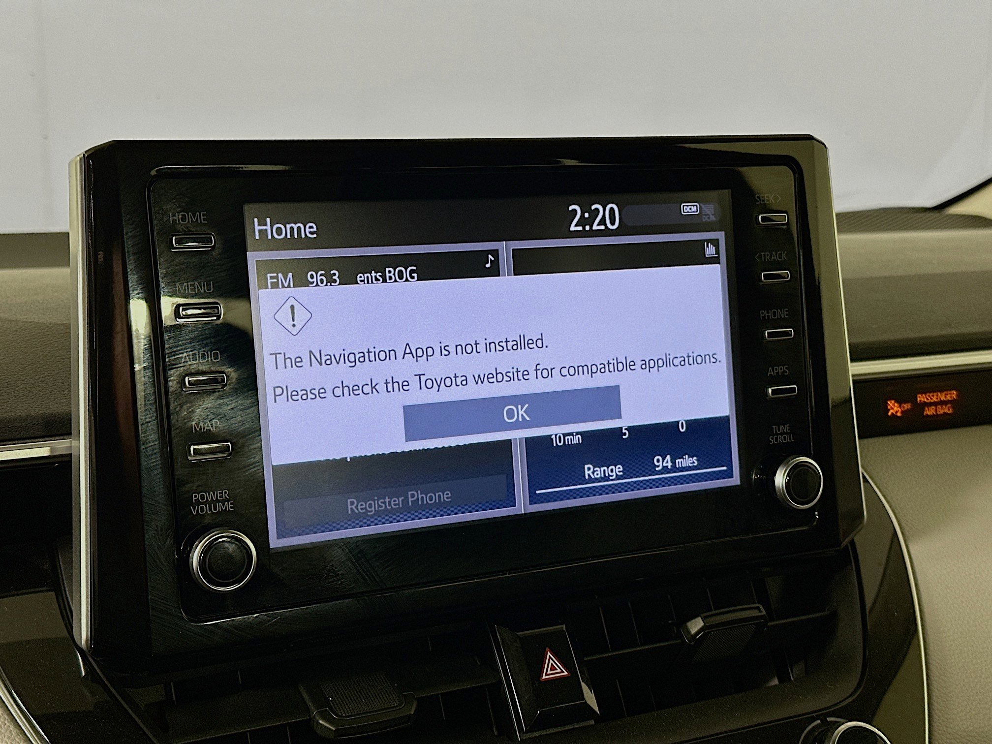 Used 2020 Toyota Corolla LE image 21