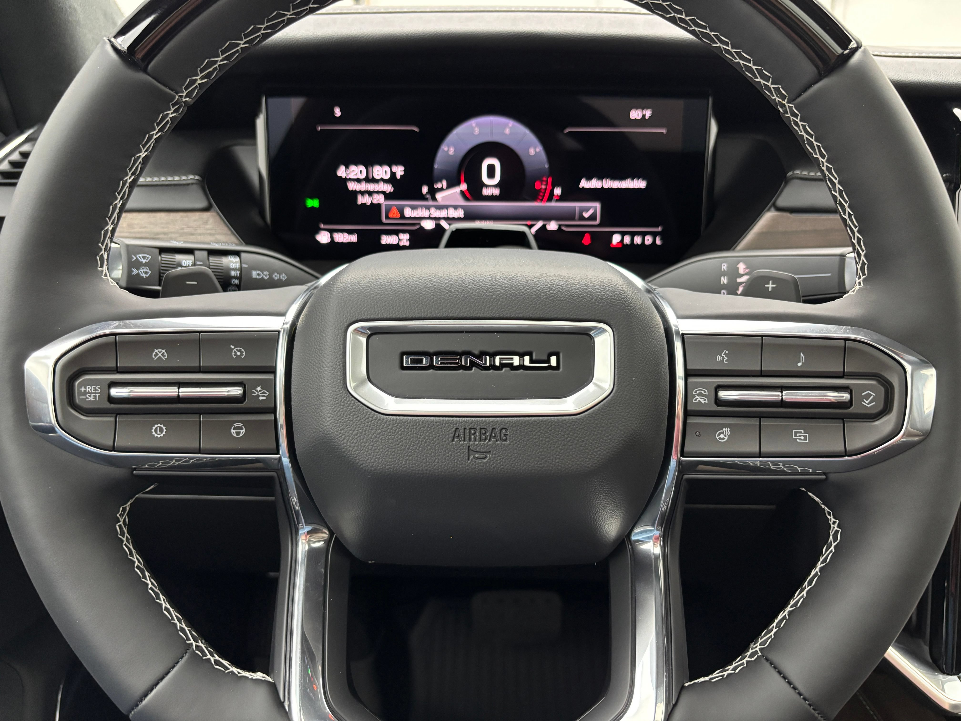 New 2026 GMC Acadia Denali Ultimate w/ LPO, Floor Liner Package AWD/4WD image 24