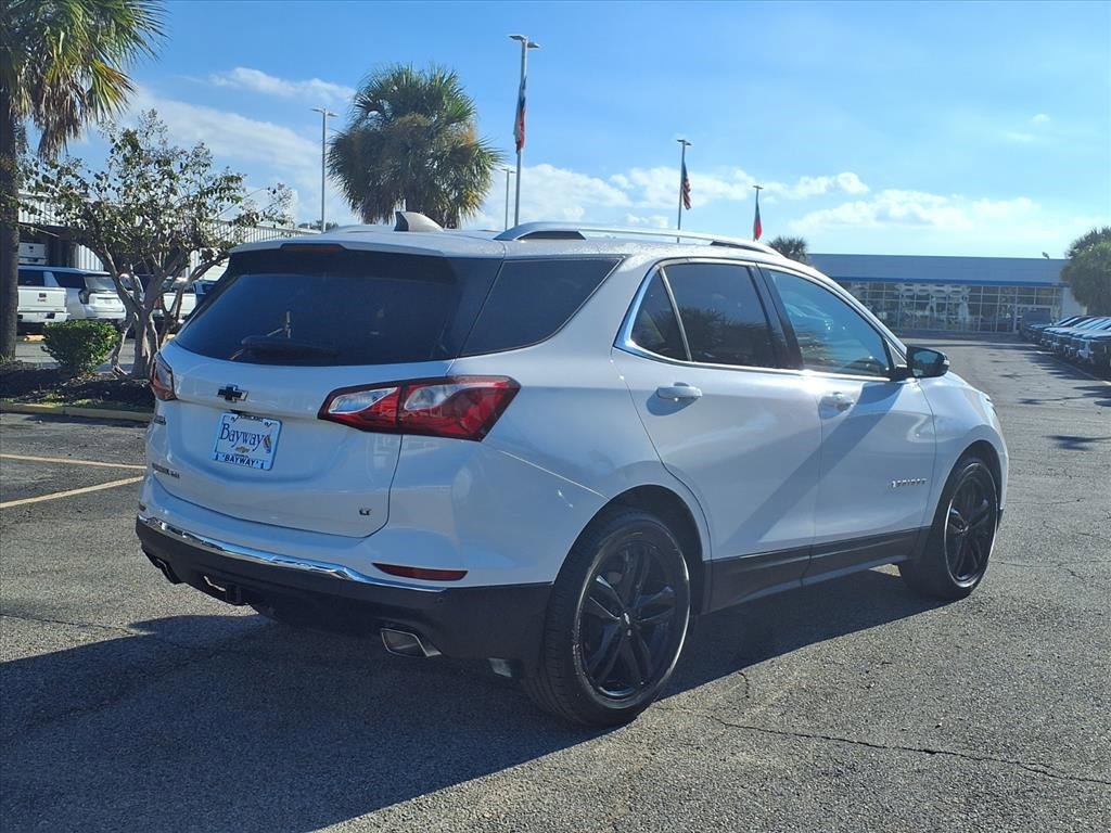 Used 2020 Chevrolet Equinox LT w/ Sport Edition image 2