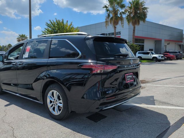 New 2026 Toyota Sienna Limited FWD image 9