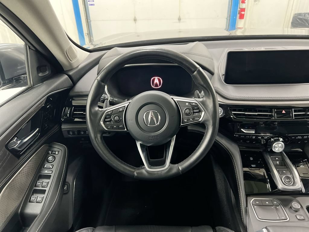 Used 2023 Acura MDX SH-AWD w/ Advance Package image 11