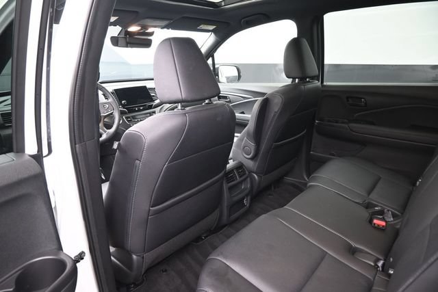 Used 2023 Honda Passport EX-L image 23