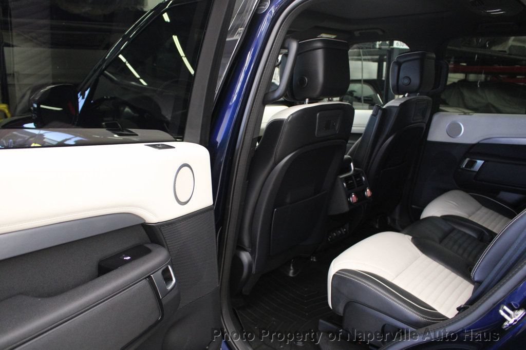 Used 2022 Land Rover Discovery HSE R-Dynamic AWD/4WD image 32