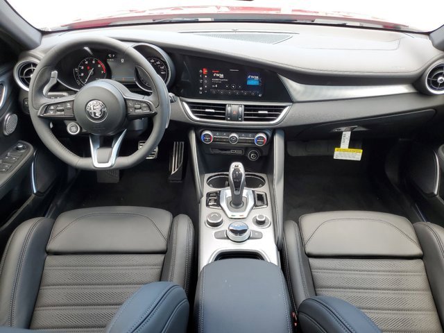 New 2023 Alfa Romeo Giulia Veloce image 7