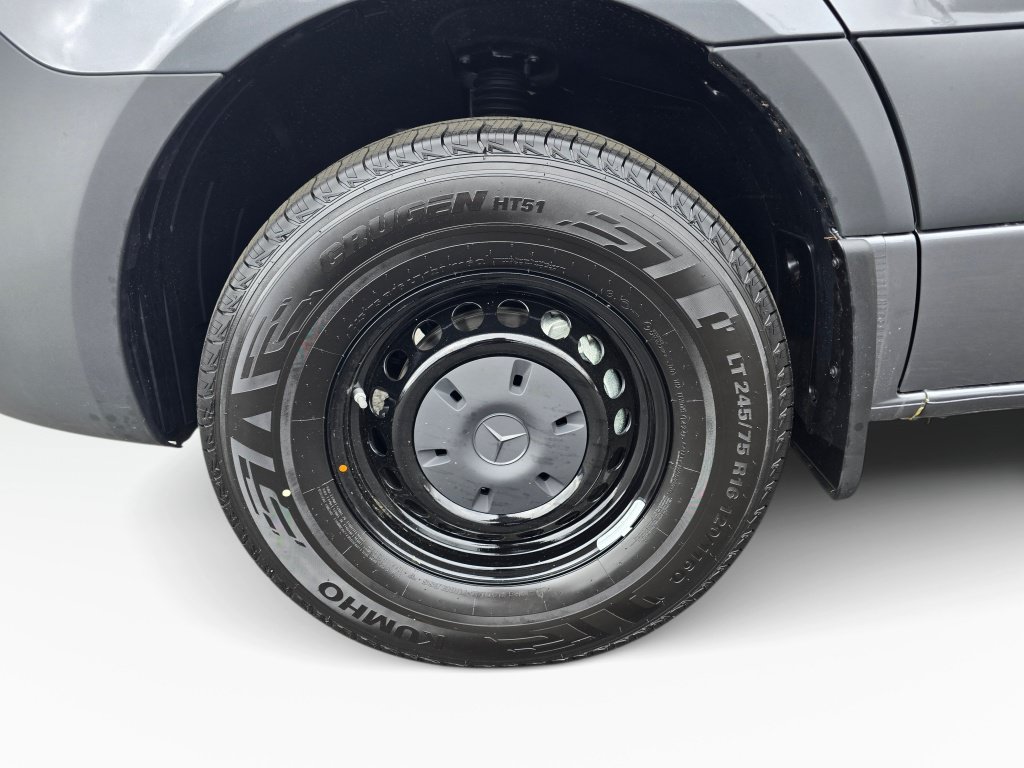 New 2025 Mercedes-Benz Sprinter 2500 image 9