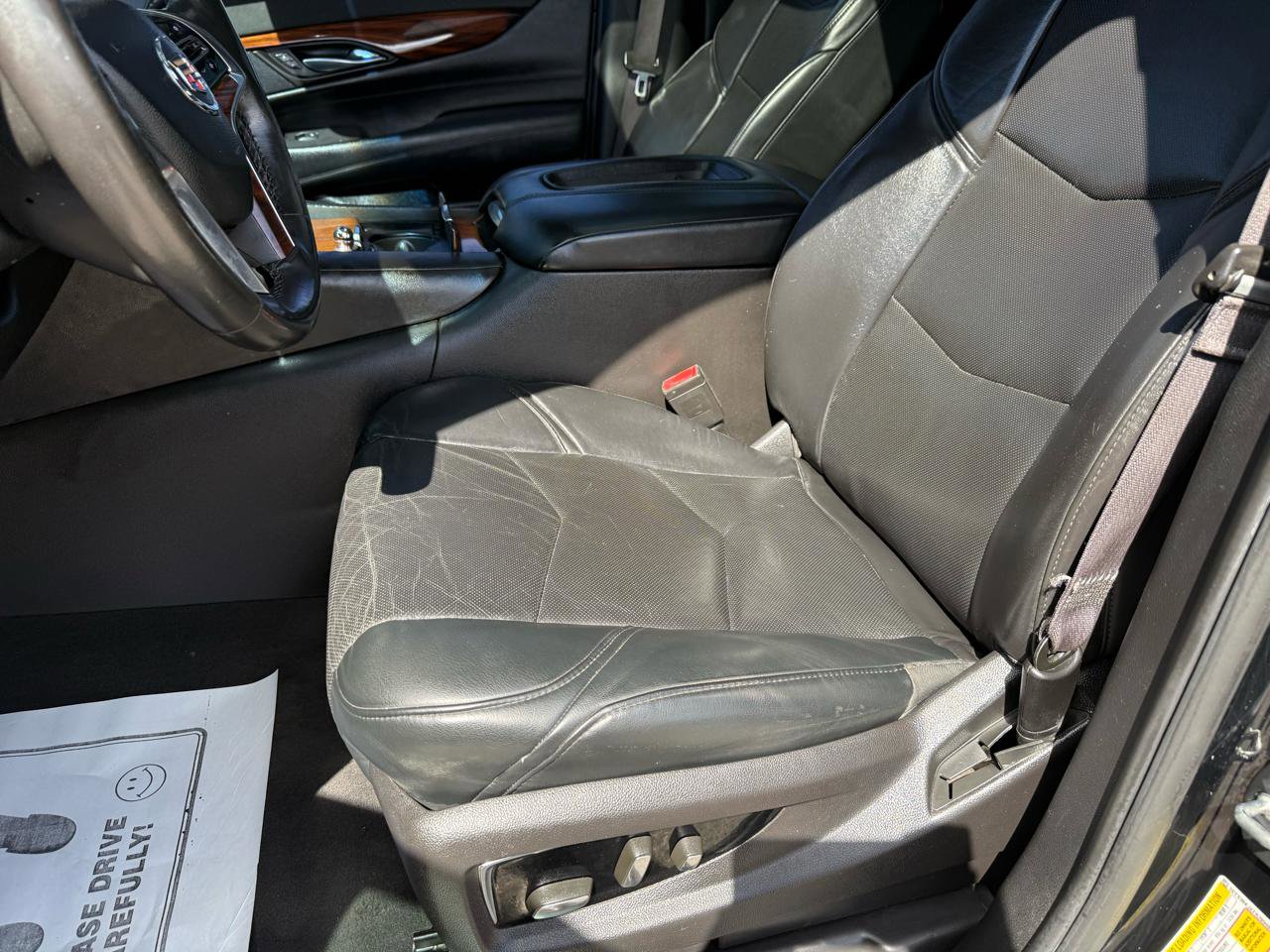 Used 2015 Cadillac Escalade Luxury RWD image 13