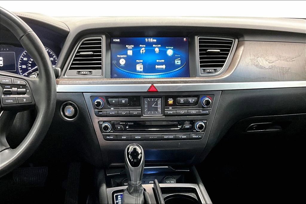 Used 2015 Hyundai Genesis 5.0 w/ Option Group 05 image 8