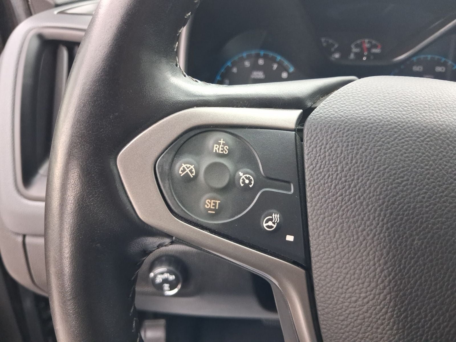 Used 2020 Chevrolet Colorado Z71 AWD/4WD image 19