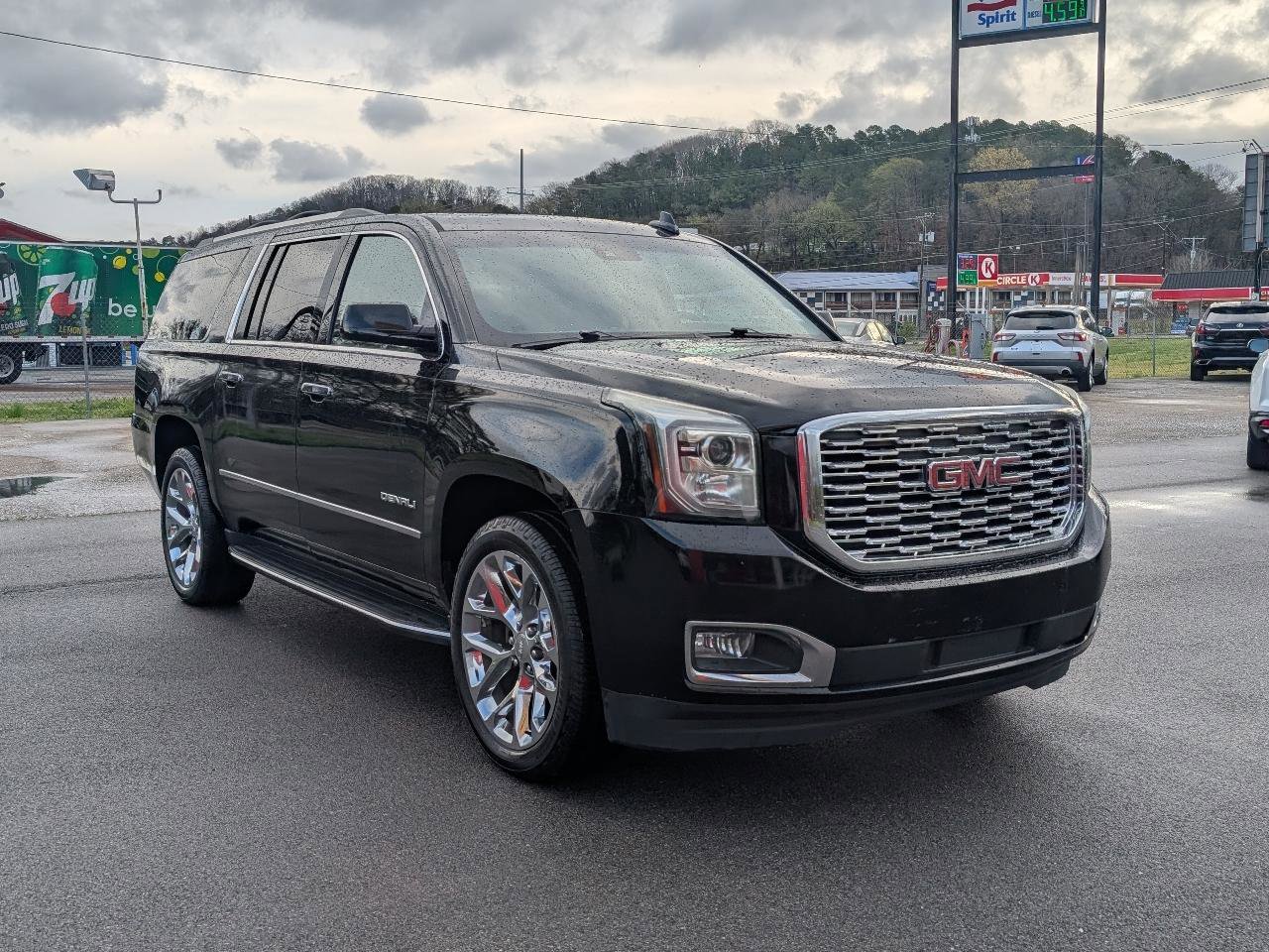Used 2018 GMC Yukon XL Denali w/ Open Road Package image 6
