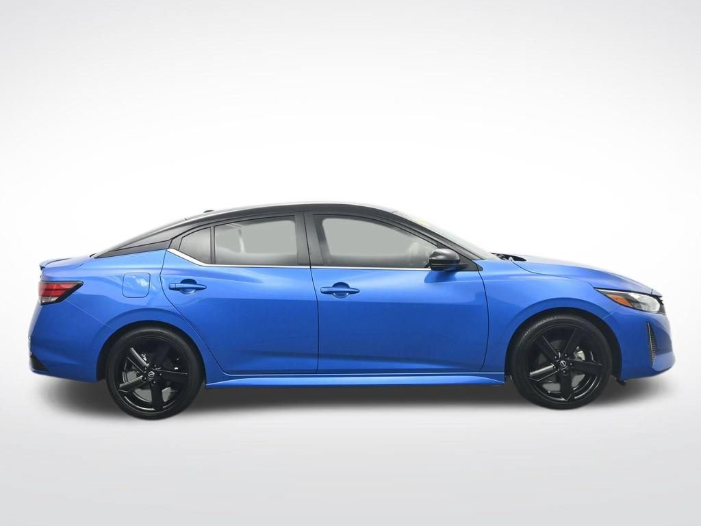 Used 2024 Nissan Sentra SR w/ SR Premium Package FWD image 4