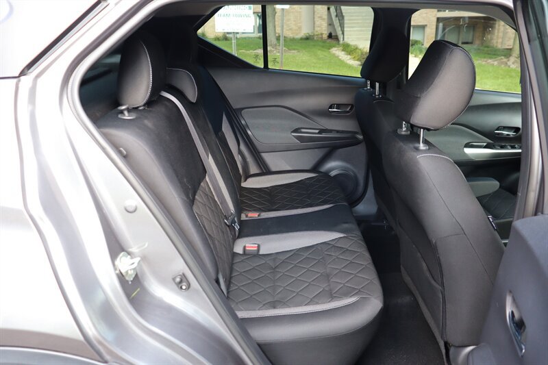 Used 2019 Nissan Kicks SV FWD image 24