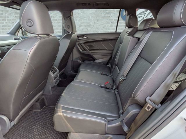 Certified 2024 Volkswagen Tiguan SE R-Line FWD image 14