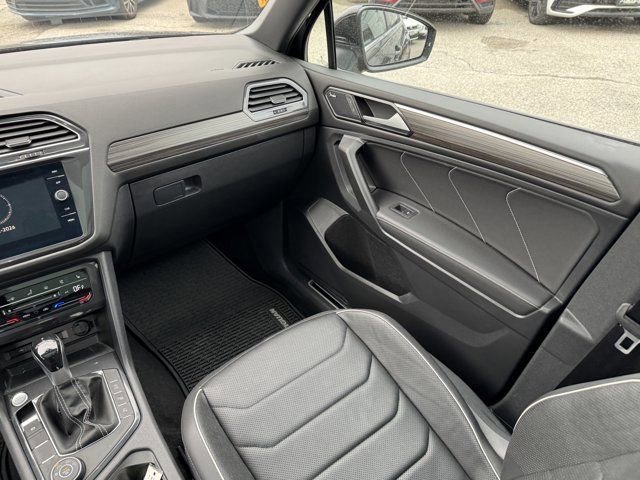 Certified 2023 Volkswagen Tiguan SEL R-Line image 14