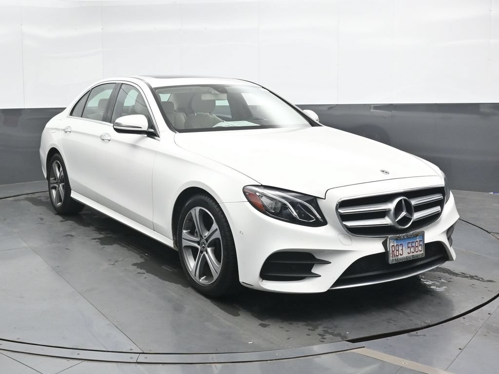 Used 2018 Mercedes-Benz E 300 4MATIC image 4