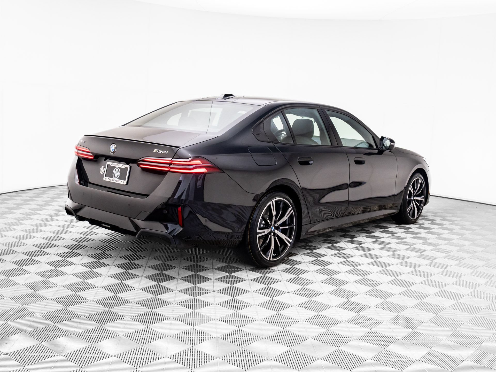 Used 2026 BMW 530i xDrive AWD/4WD image 6