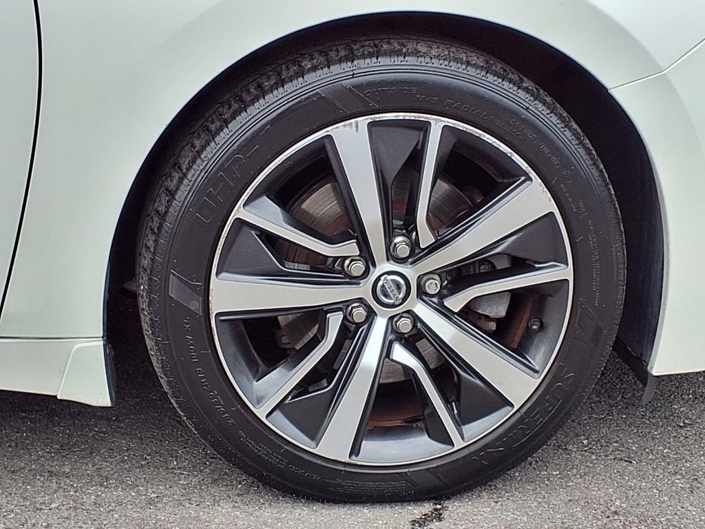 Used 2019 Nissan Maxima 3.5 S w/ Floor Mat Group FWD image 9