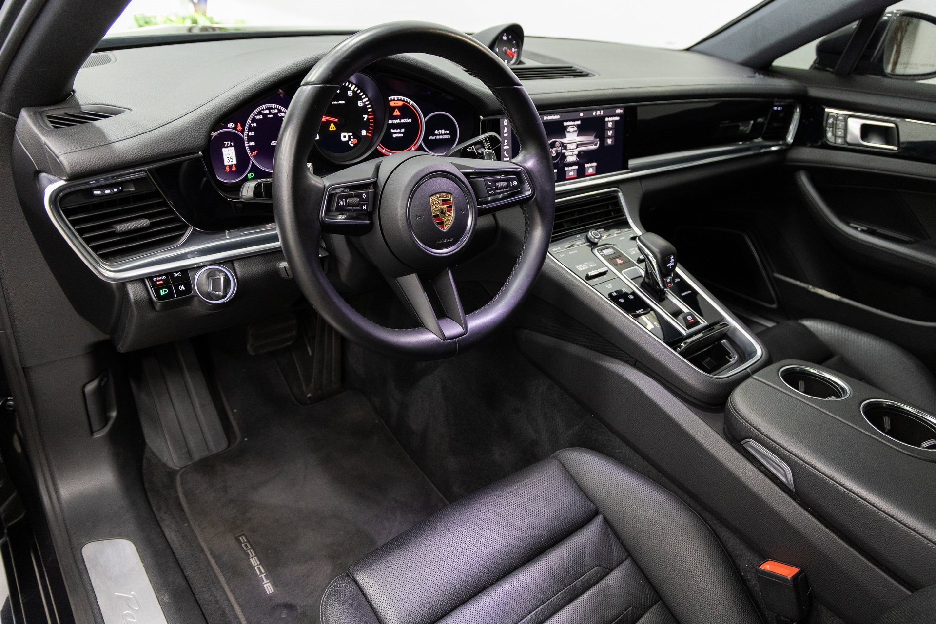Used 2021 Porsche Panamera image 6