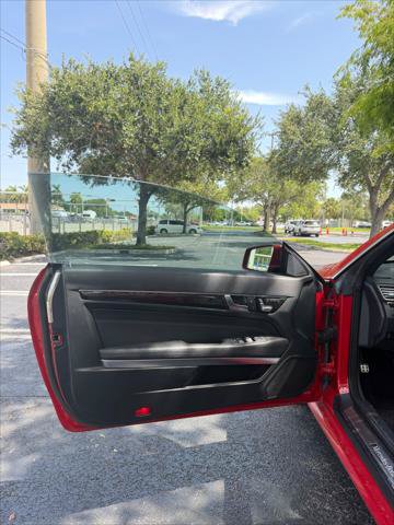 Used 2015 Mercedes-Benz E 550 Coupe w/ Premium 1 Package image 28