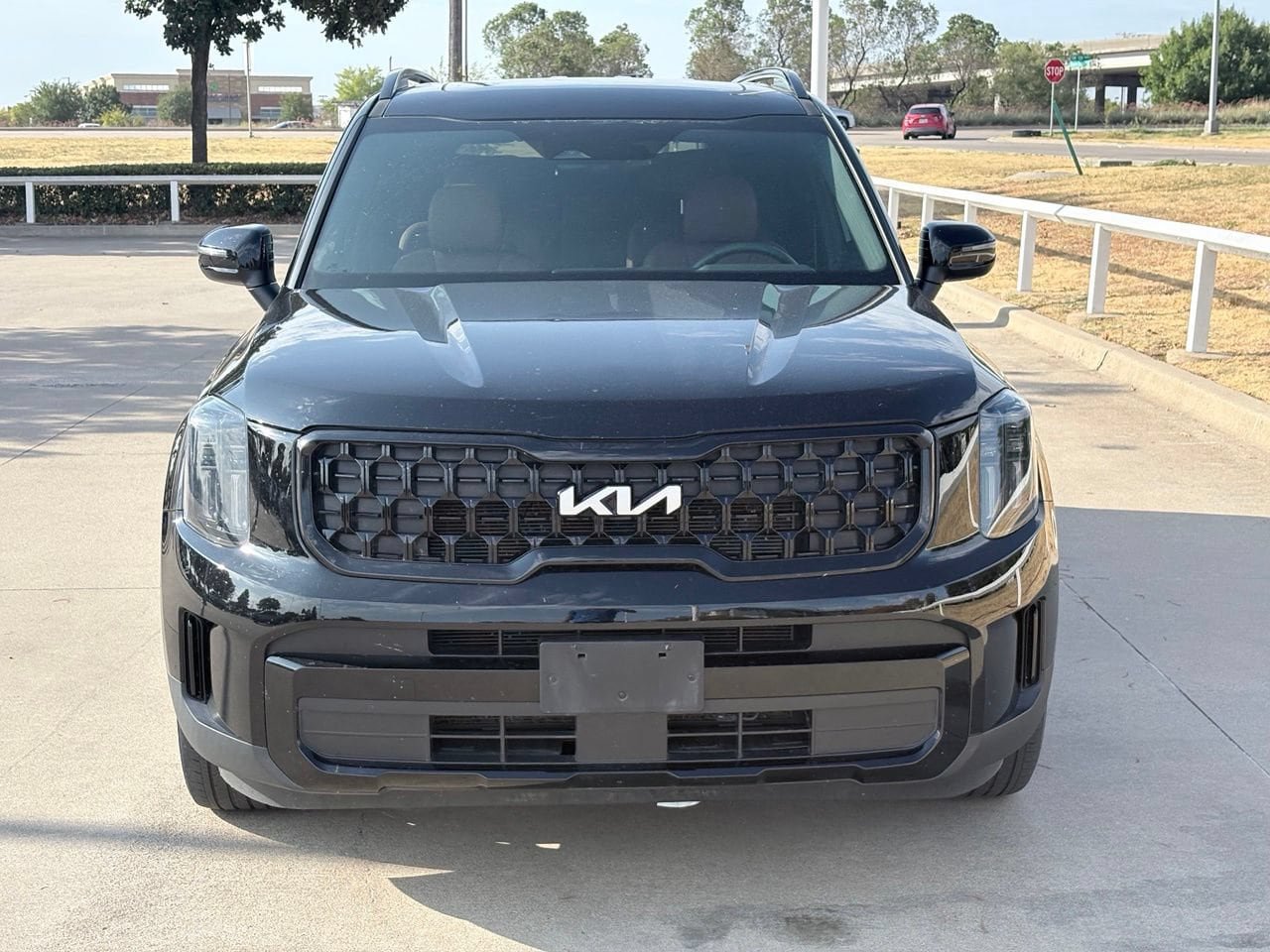 Used 2024 Kia Telluride EX X-Line AWD/4WD image 2