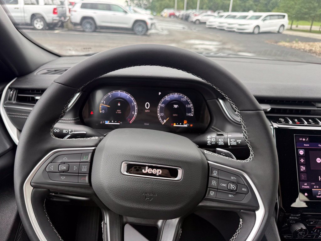 New 2026 Jeep Grand Cherokee L 4WD image 18