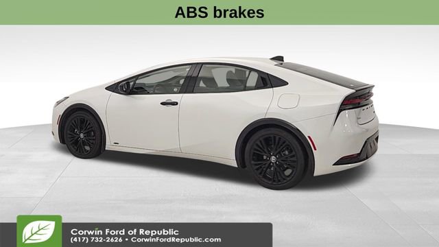 Used 2025 Toyota Prius AWD image 5