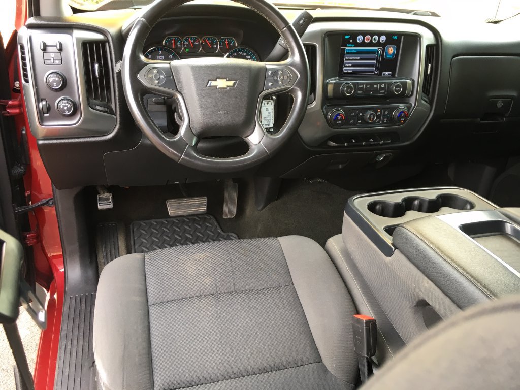 Used 2018 Chevrolet Silverado 1500 LT w/ All Star Edition AWD/4WD image 22