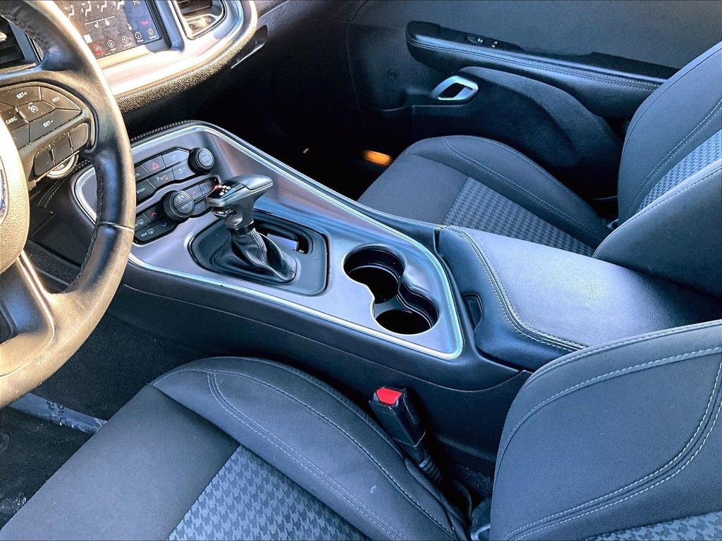 Used 2019 Dodge Challenger SXT w/ Driver Convenience Group image 12