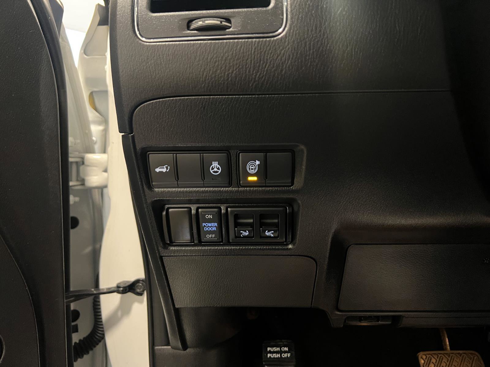 Used 2024 INFINITI QX80 Sensory image 15