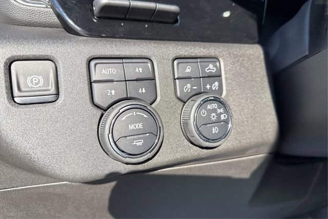 Used 2025 Chevrolet Silverado 1500 High Country image 17
