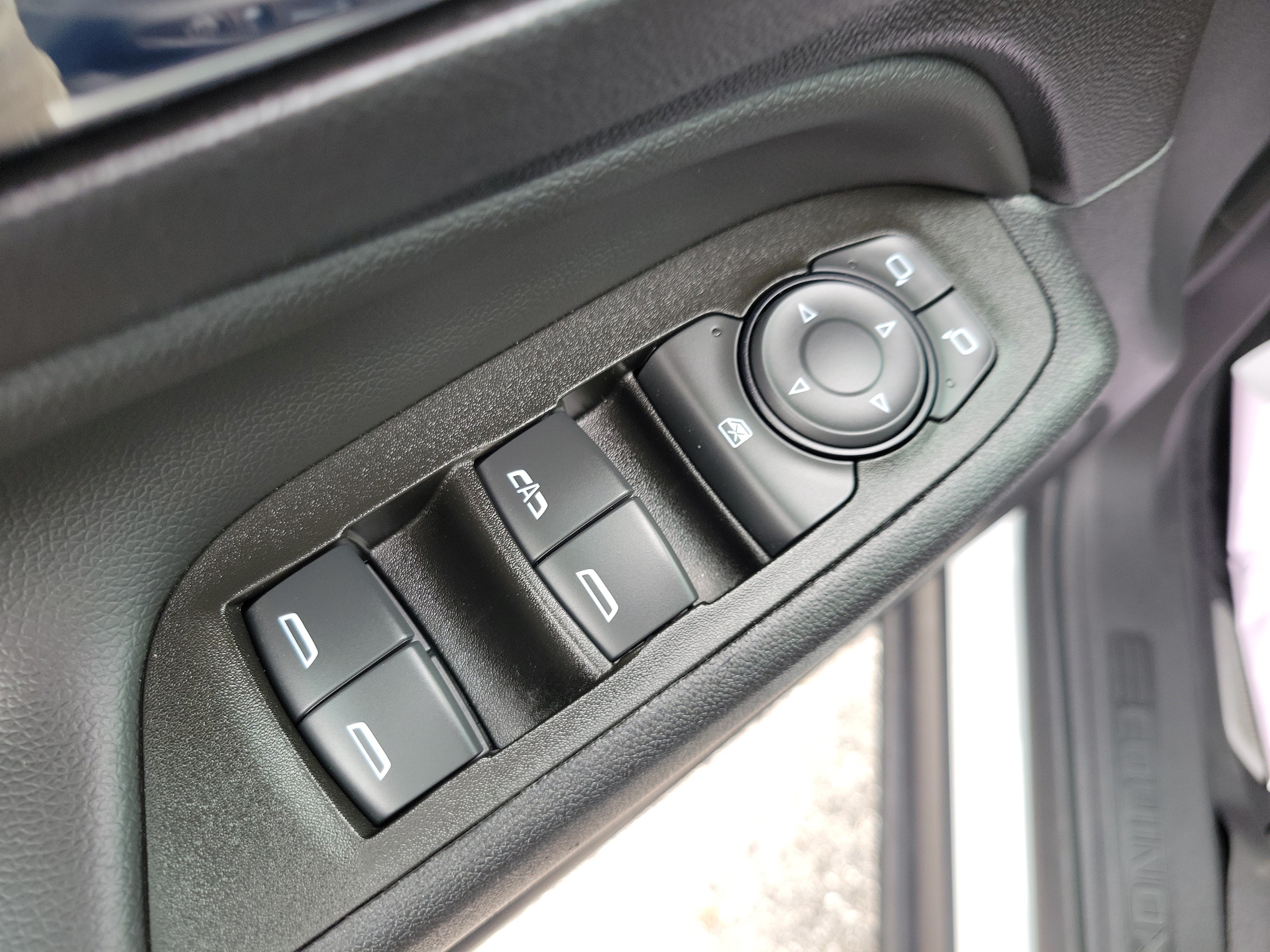 Certified 2023 Chevrolet Equinox LT FWD image 17