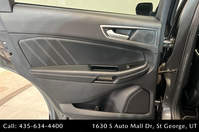 Used 2019 Ford Edge ST image 18