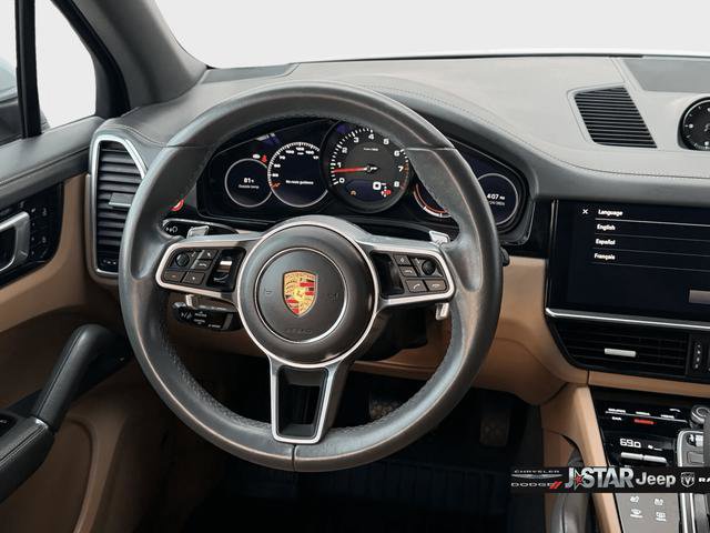 Used 2023 Porsche Cayenne Platinum Edition image 16
