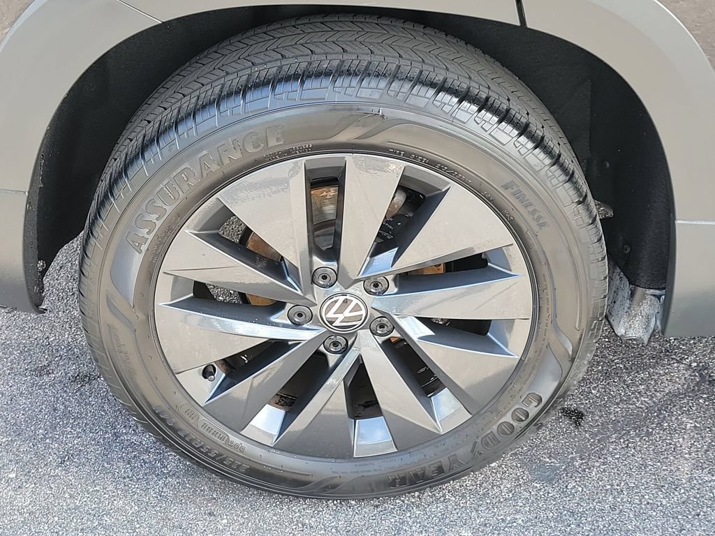 Used 2023 Volkswagen Taos S FWD image 6