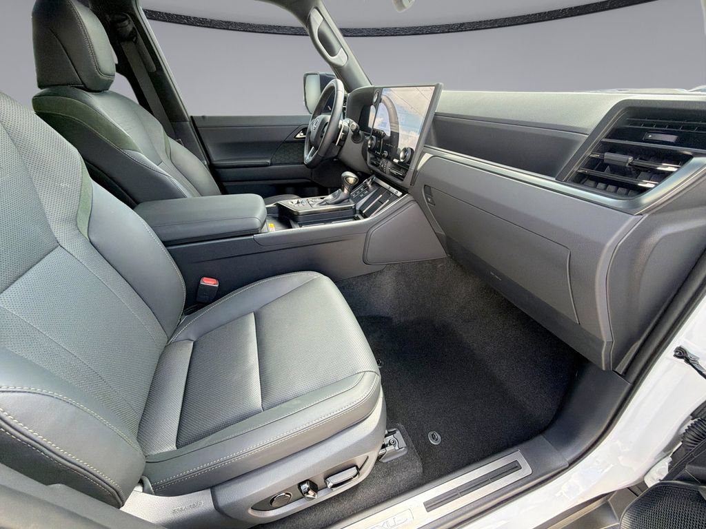 Certified 2024 Lexus GX 550 AWD/4WD image 15