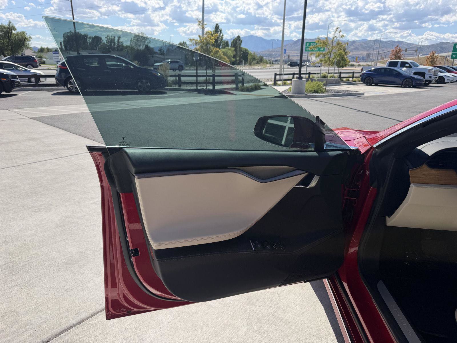 Used 2020 Tesla Model S Long Range Plus AWD/4WD image 11