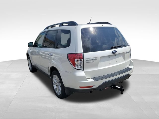 Used 2011 Subaru Forester 2.5X Premium w/ All-Weather Pkg AWD/4WD image 6