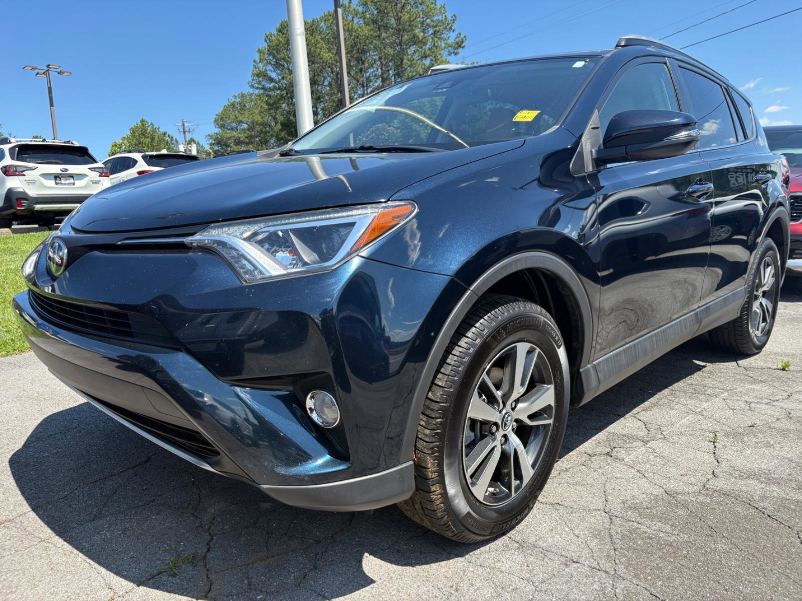 Used 2017 Toyota RAV4 XLE FWD image 1
