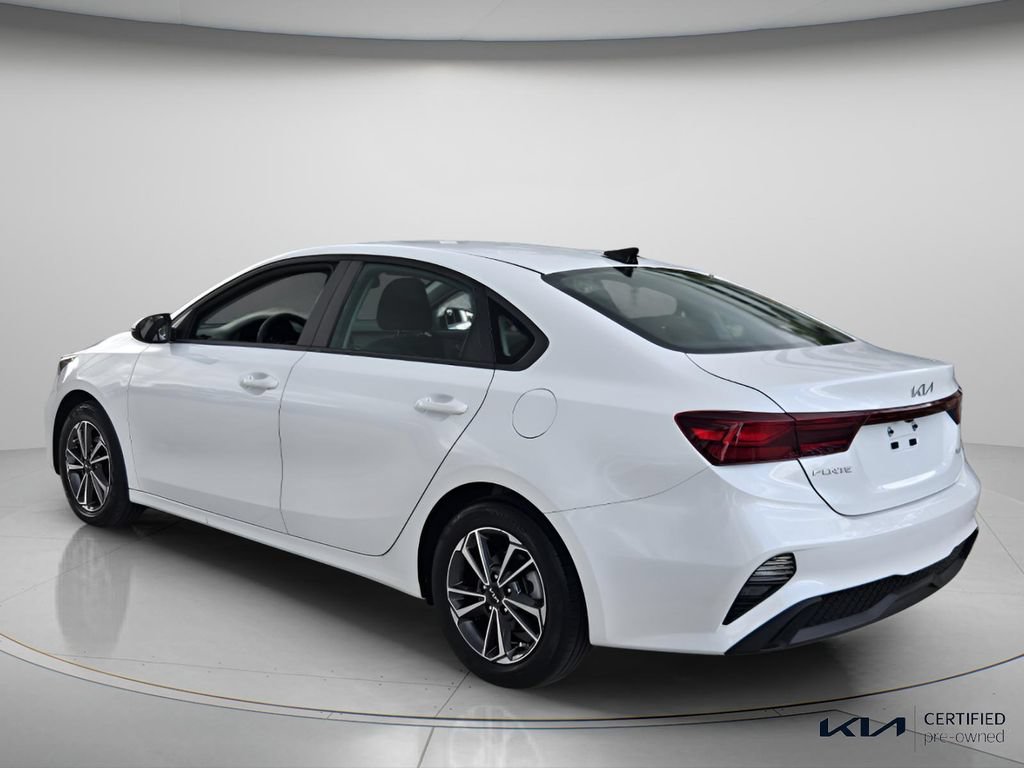 Certified 2023 Kia Forte LXS w/ LXS Technology Package FWD image 8
