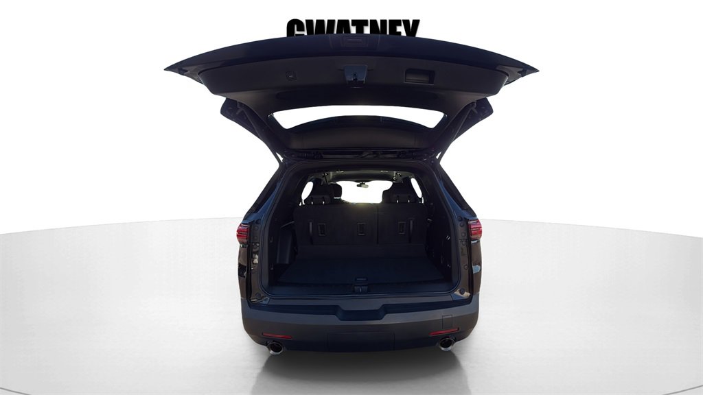 Used 2023 Chevrolet Traverse LT image 15